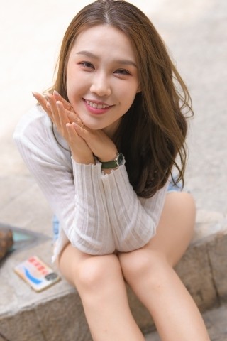 yy032 [一始专区] 青春靓丽热裤女孩
