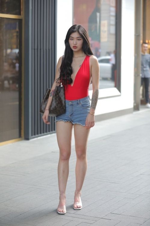 街拍美女300