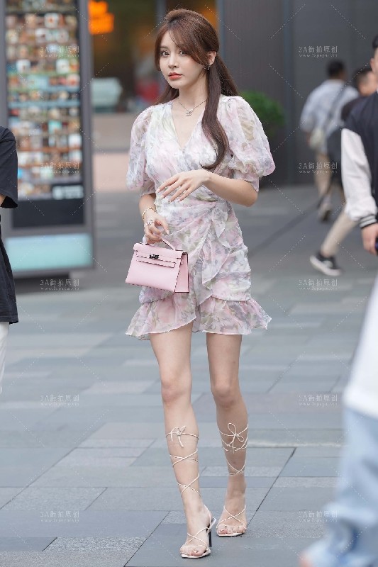 jx1746[街拍裙装] 210416-11 气质美女