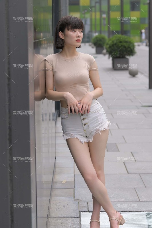 215852i4o4py30vg2coz2z.jpg