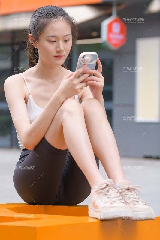 115750vci25cnzwrnddfb0.jpg